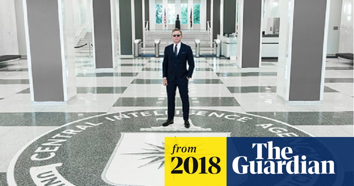 Daniel Craig visits CIA